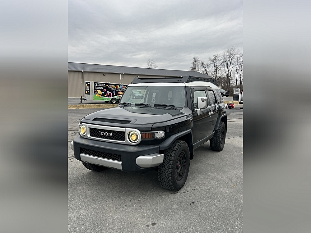 🚗 3 Ways to Drive Better: The Toyota FJ Cruiser, Corolla, and Camry Showdown!