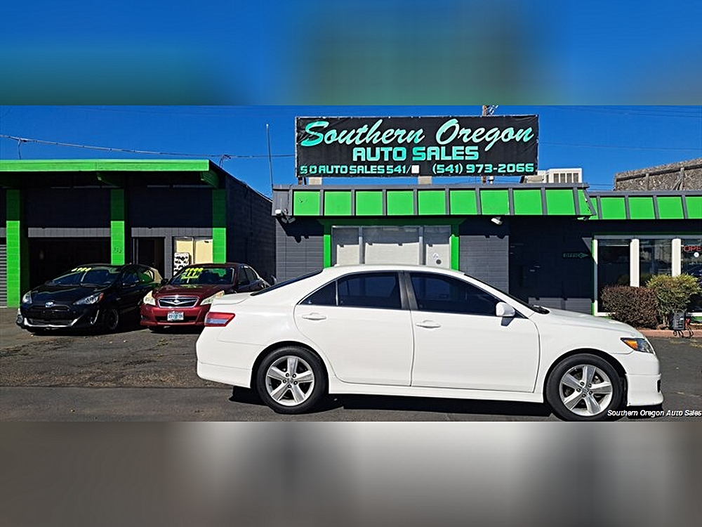 Top 10 Reasons You’ll Love the 2010 Toyota Camry SE