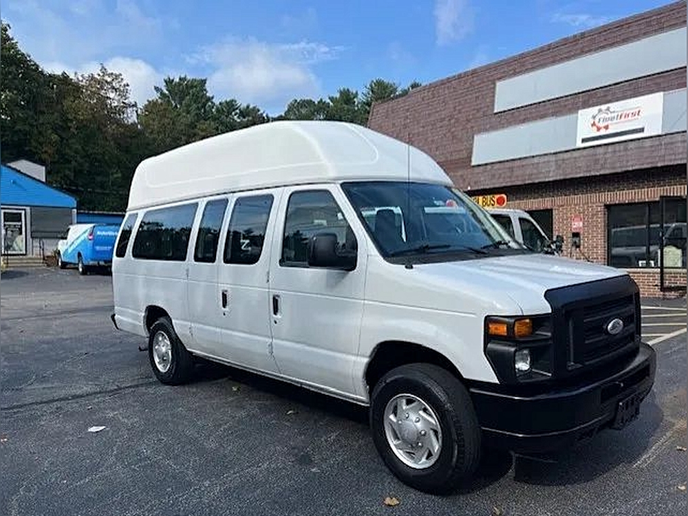 🚐 3 Ways to Drive Better: The Ford E250 Wheelchair Van Rear Lift, Transit 150 Van, and Transit 150 Van Showdown!
