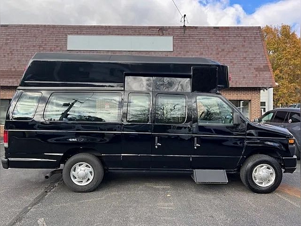 Ford Van Showdown: Choosing the Perfect Transport Solution from FleetFirst in Norton, MA 🚐