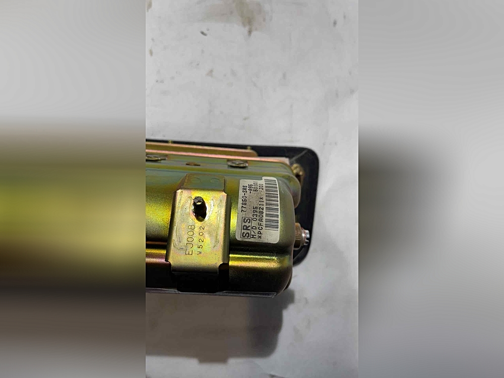 Top 10 Reasons You’ll Love the 1999 Mazda Miata 🚗