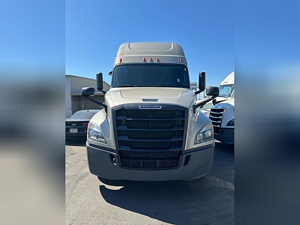 Why the 2019 Freightliner Cascadia Stands Out 🚚