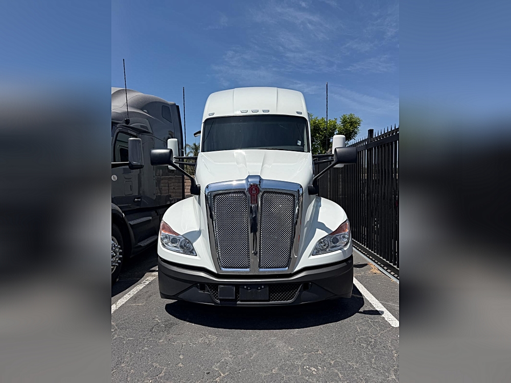 💰 Best Value Showdown: 3 Top Commercial Trucks between $66,995 – $57,995 at Happy Truck Sales, Fontana